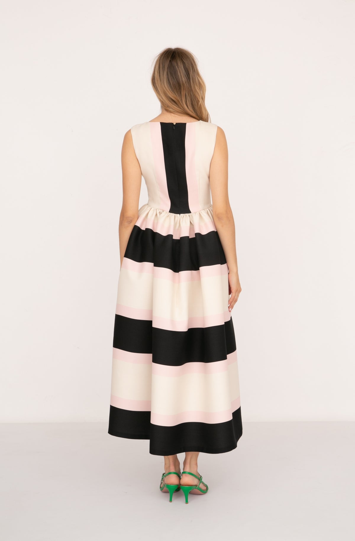 Dress True