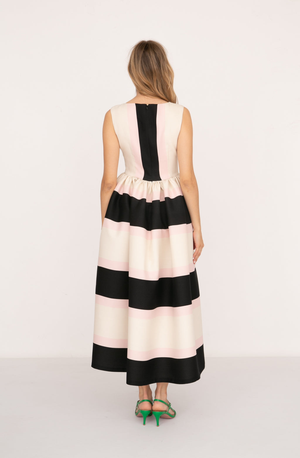 Dress True